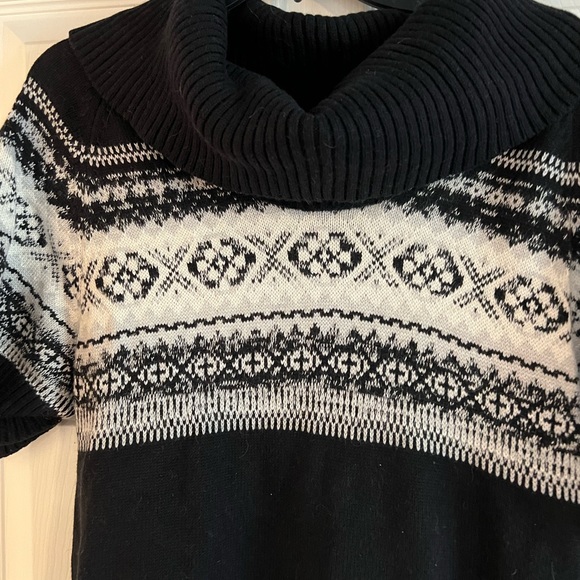 Tommy Hilfiger black fair isle dress. Size Large. - Picture 6 of 11